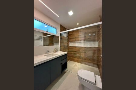 Casa à venda com 3 quartos, 200m² em Itaim Bibi, São Paulo