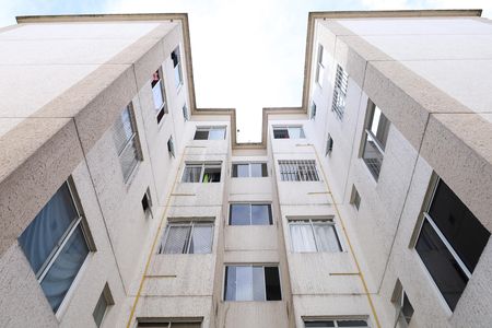Apartamento para alugar com 38m², 2 quartos e sem vagaÁrea comum - Prédio