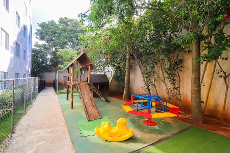 Apartamento para alugar com 38m², 2 quartos e sem vagaÁrea comum - Playground