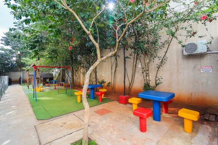 Apartamento para alugar com 38m², 2 quartos e sem vagaÁrea comum - Playground