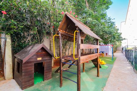 Apartamento para alugar com 38m², 2 quartos e sem vagaÁrea comum - Playground