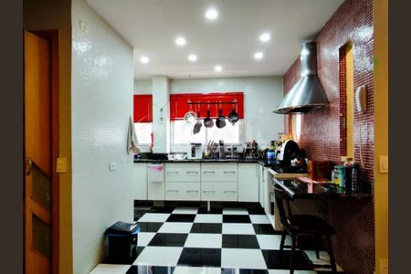 Apartamento à venda com 80m², 2 quartos e 1 vaga
