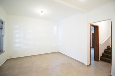 Sala de casa para alugar com 2 quartos, 200m² em Planalto Paulista, São Paulo