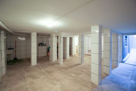 Casa para alugar com 200m², 2 quartos e 1 vagaÁrea de Serviço