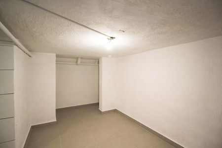 Casa para alugar com 200m², 2 quartos e 1 vagaQuarto de Serviço