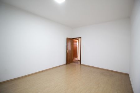 Casa para alugar com 200m², 2 quartos e 1 vagaQuarto 1