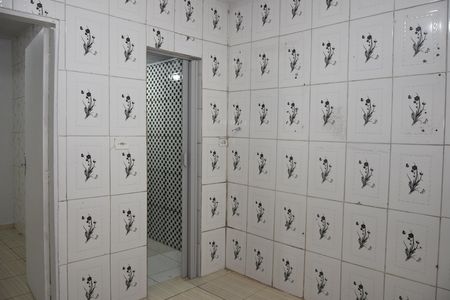 Cozinha de casa para alugar com 1 quarto, 60m² em Jardim Guaruja, Embu das Artes