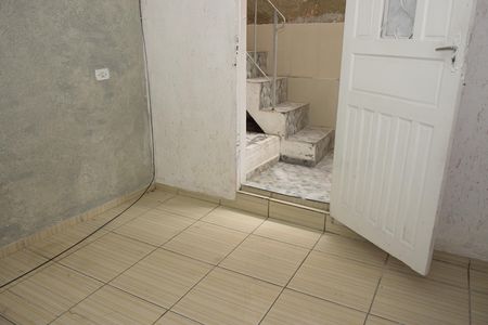 Sala de casa para alugar com 1 quarto, 60m² em Jardim Guaruja, Embu das Artes