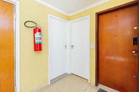 Apartamento à venda com 87m², 3 quartos e sem vaga Apartamento à venda com 87m², 3 quartos e sem vagaHall de Entrada Apartamento