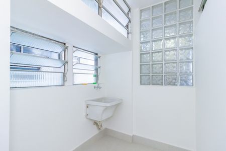 Apartamento à venda com 87m², 3 quartos e sem vaga Apartamento à venda com 87m², 3 quartos e sem vagaLavanderia