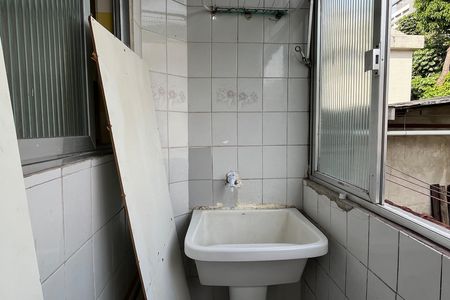 Apartamento para alugar com 60m², 3 quartos e 1 vagaÁrea de Serviço