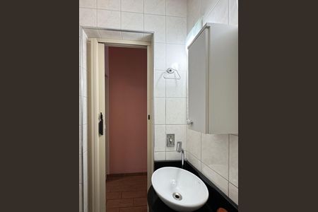 Casa à venda com 180m², 3 quartos e 2 vagas Casa à venda com 180m², 3 quartos e 2 vagasLavabo