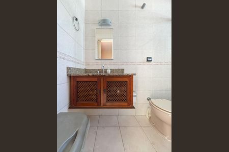 Casa à venda com 180m², 3 quartos e 2 vagas Casa à venda com 180m², 3 quartos e 2 vagasBanheiro - Suíte 1