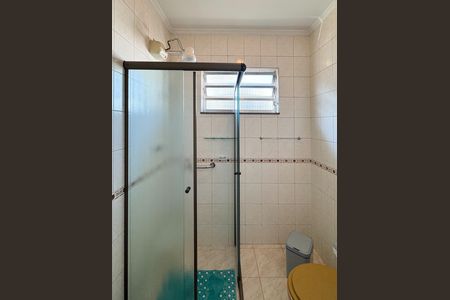 Casa à venda com 180m², 3 quartos e 2 vagas Casa à venda com 180m², 3 quartos e 2 vagasBanheiro Social