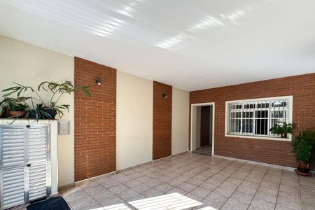 Casa à venda com 180m², 3 quartos e 2 vagas Casa à venda com 180m², 3 quartos e 2 vagasGaragem