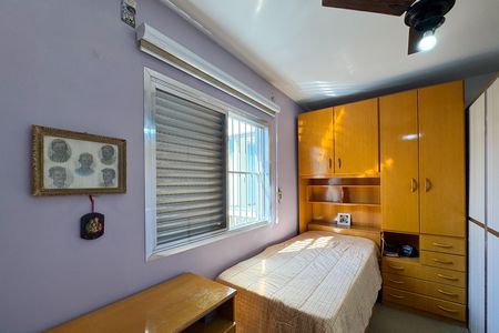 Casa à venda com 180m², 3 quartos e 2 vagas Casa à venda com 180m², 3 quartos e 2 vagasQuarto