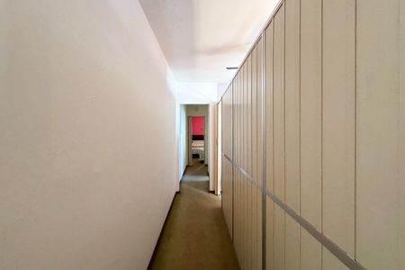Casa à venda com 180m², 3 quartos e 2 vagas Casa à venda com 180m², 3 quartos e 2 vagasAcesso - Quartos