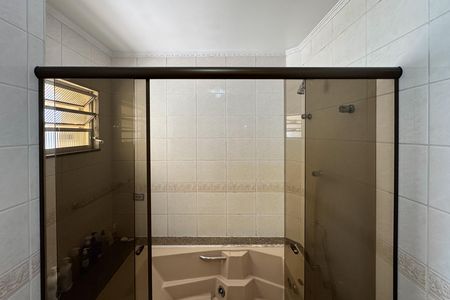 Casa à venda com 180m², 3 quartos e 2 vagas Casa à venda com 180m², 3 quartos e 2 vagasBanheiro - Suíte 2