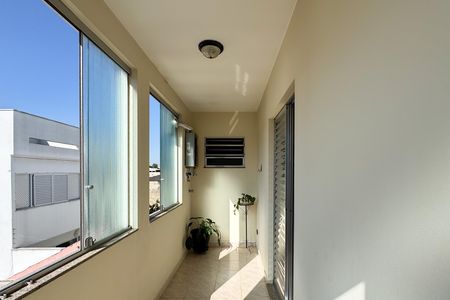 Casa à venda com 180m², 3 quartos e 2 vagas Casa à venda com 180m², 3 quartos e 2 vagasSacada Suíte 2