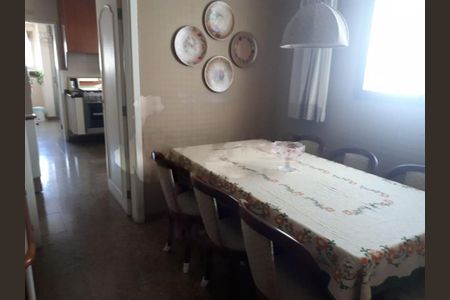 Apartamento à venda com 286m², 3 quartos e 3 vagas