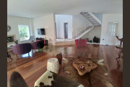 Casa à venda com 4 quartos, 642m² em Jardim Panorama, São Paulo