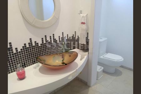 Casa à venda com 4 quartos, 642m² em Jardim Panorama, São Paulo