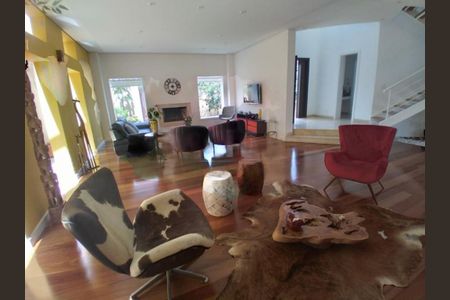Casa à venda com 4 quartos, 642m² em Jardim Panorama, São Paulo