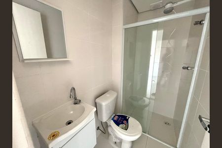 Banheiro de apartamento para alugar com 2 quartos, 38m² em Vila Santa Teresa, São Paulo
