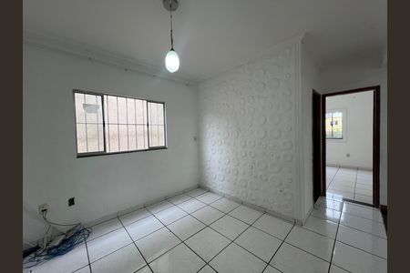 Casa para alugar com 70m², 3 quartos e sem vaga Casa para alugar com 70m², 3 quartos e sem vagaSala