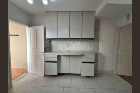 Casa à venda com 100m², 2 quartos e 1 vaga