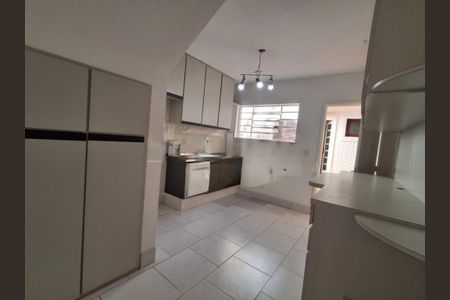 Casa à venda com 2 quartos, 100m² em Vila Elvira, São Paulo
