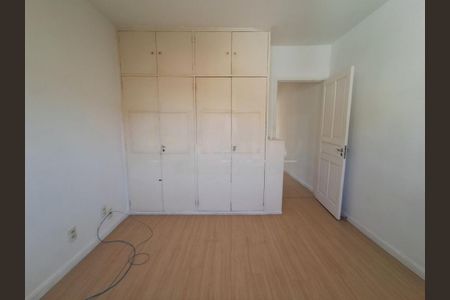 Casa à venda com 2 quartos, 100m² em Vila Elvira, São Paulo