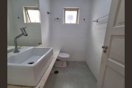 Casa à venda com 100m², 2 quartos e 1 vaga