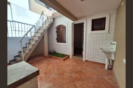 Casa à venda com 100m², 2 quartos e 1 vaga