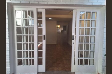 Casa à venda com 2 quartos, 100m² em Vila Elvira, São Paulo