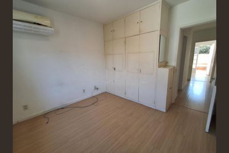 Casa à venda com 2 quartos, 100m² em Vila Elvira, São Paulo