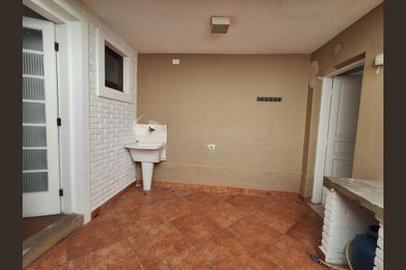Casa à venda com 100m², 2 quartos e 1 vaga