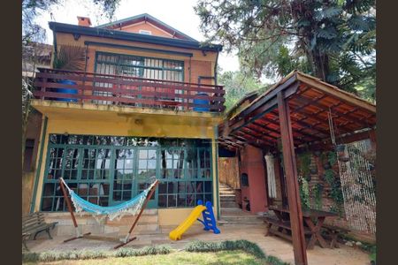 Casa à venda com 280m², 3 quartos e 2 vagas