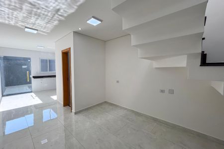Casa à venda com 120m², 3 quartos e 2 vagas Casa à venda com 120m², 3 quartos e 2 vagasSala de Jantar