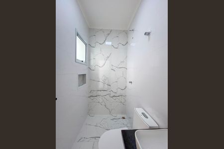 Casa à venda com 120m², 3 quartos e 2 vagas Casa à venda com 120m², 3 quartos e 2 vagasBanheiro