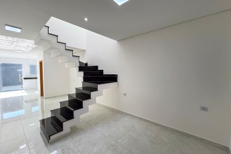 Casa à venda com 120m², 3 quartos e 2 vagas Casa à venda com 120m², 3 quartos e 2 vagasSala