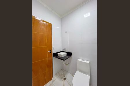 Casa à venda com 120m², 3 quartos e 2 vagas Casa à venda com 120m², 3 quartos e 2 vagasBanheiro da Suíte