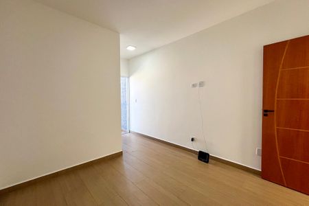Casa à venda com 120m², 3 quartos e 2 vagas Casa à venda com 120m², 3 quartos e 2 vagasSuite