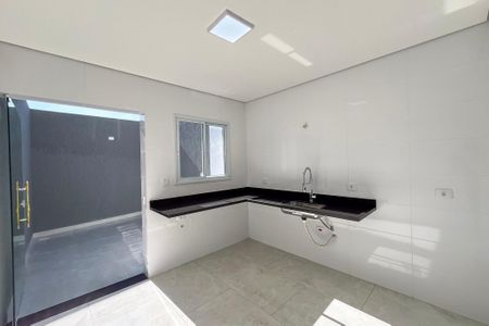 Casa à venda com 120m², 3 quartos e 2 vagas Casa à venda com 120m², 3 quartos e 2 vagasCozinha