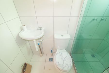 Apartamento à venda com 42m², 2 quartos e 1 vaga Apartamento à venda com 42m², 2 quartos e 1 vagaBanheiro