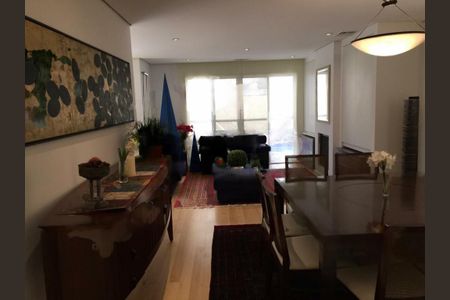 Casa à venda com 515m², 4 quartos e 5 vagas