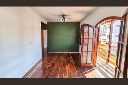 Casa para alugar com 95m², 2 quartos e sem vagaSala