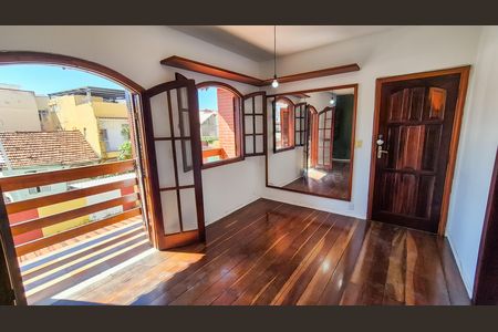 Casa para alugar com 95m², 2 quartos e sem vagaSala
