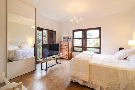 Casa à venda com 200m², 2 quartos e 3 vagas