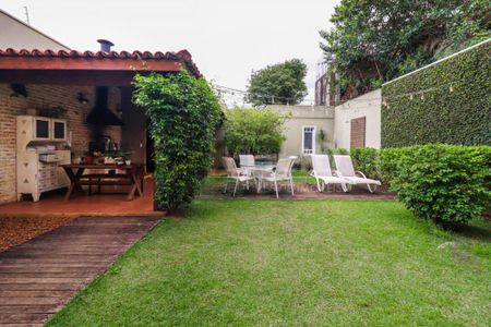 Casa à venda com 200m², 2 quartos e 3 vagas